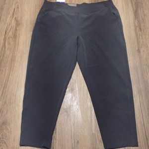 Active Wear Ankle Pants. NWT